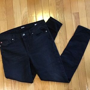 Never worn- Hudson Krista super skinny jeans